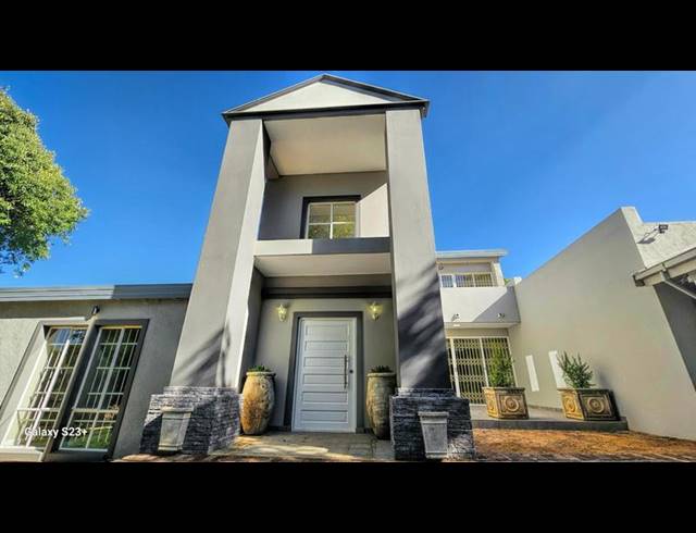 4 BEDROOM HOUSE FOR SALE IN WINGATE PARK